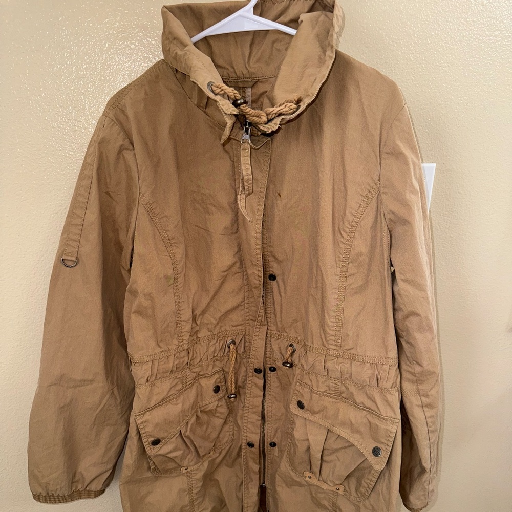 Eddie Bauer Tan Trench coat L